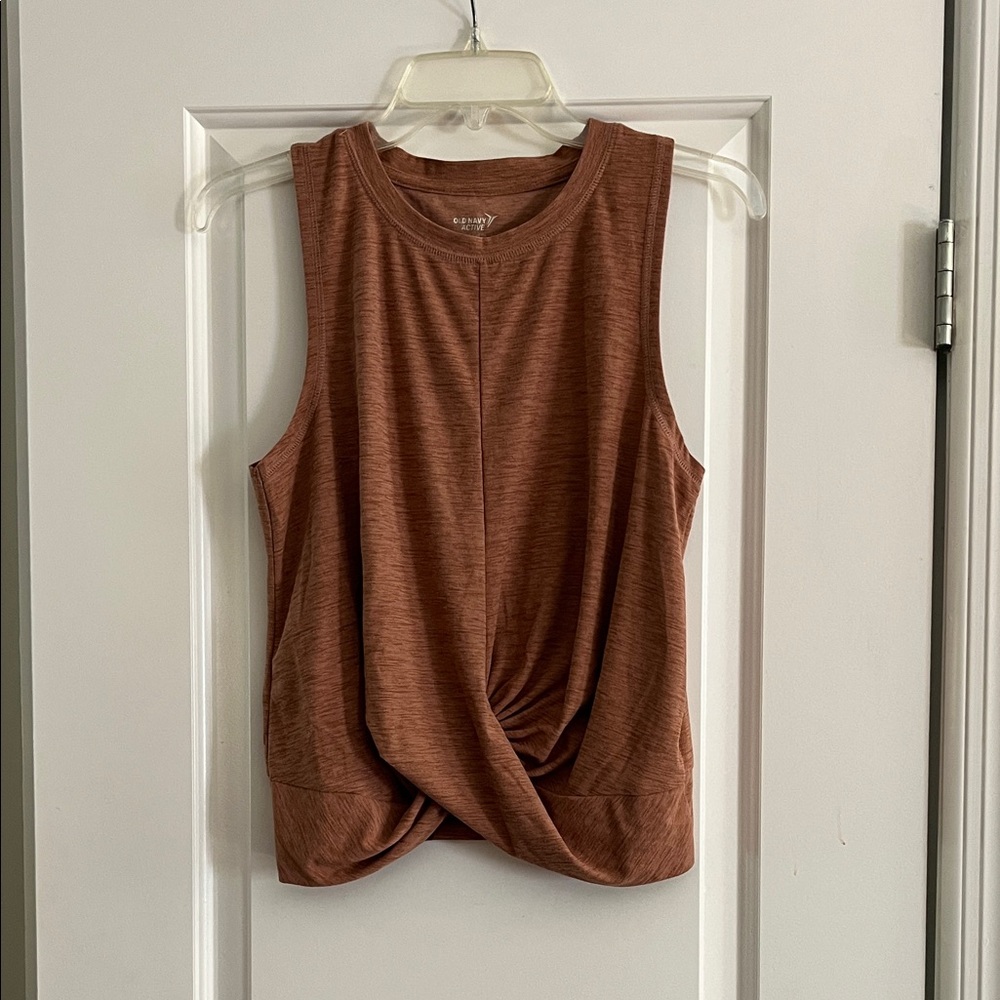 Old Navy Active Active Sleeveless Twist Front Top